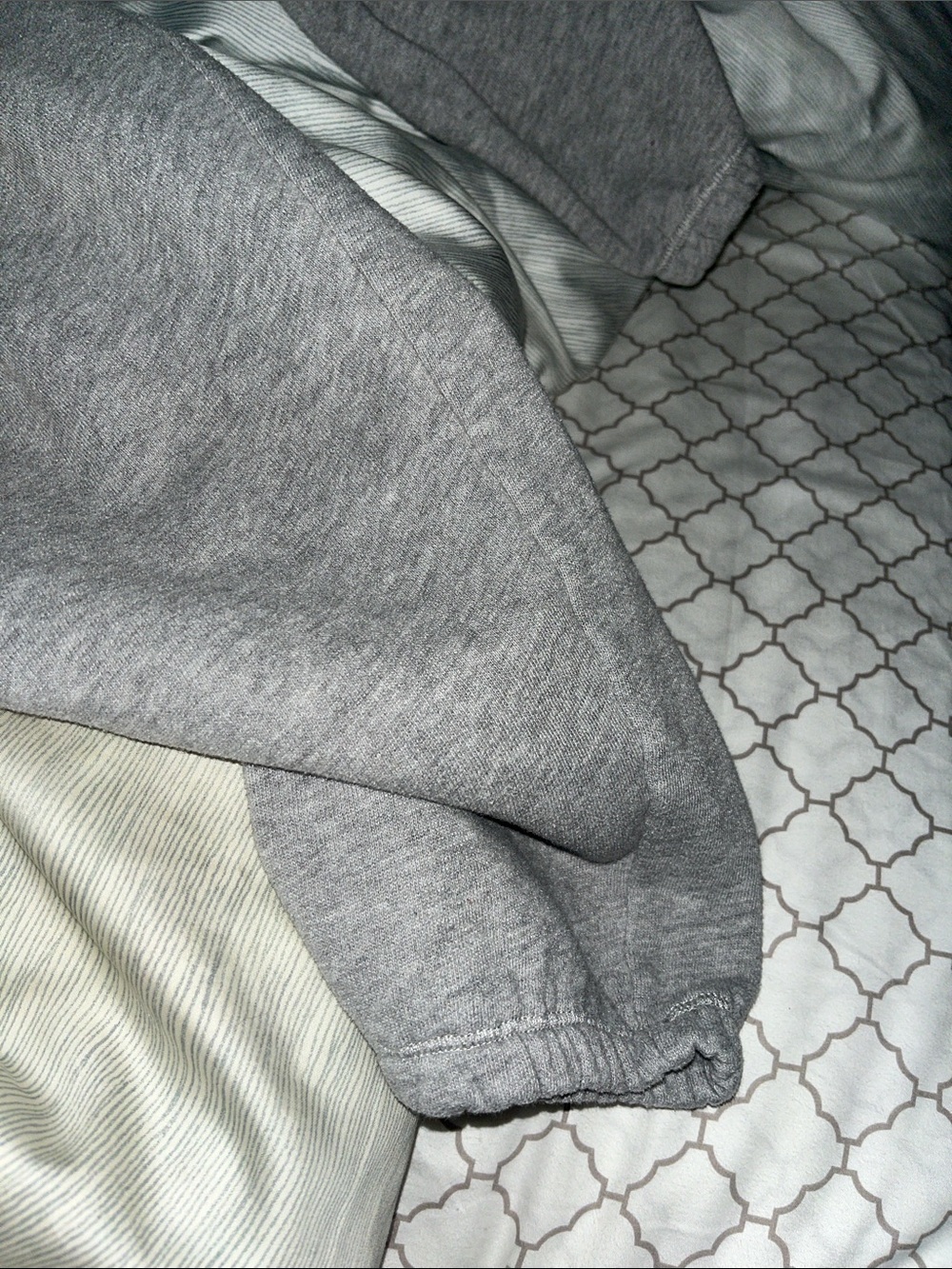 Hollister Girls' Heather Gray Sweatpants with Drawstring - Picture 2 of 6
